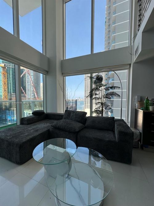 apt-1201-41 Se 5th St, Miami, FL, 33131-2542 | Card Image