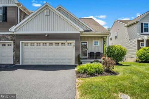 1767 Shady Ln, MECHANICSBURG, PA, 17055-6206 | Card Image