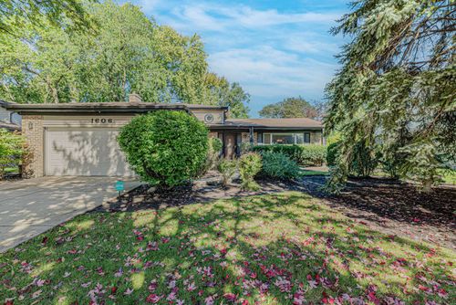 1606 E Waverly Ct, Arlington Heights, IL, 60004-3440 | Card Image