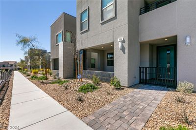 506 - 506 Fairview Hills Street, Condo with 3 bedrooms, 2 bathrooms and null parking in Las Vegas NV | Image 2