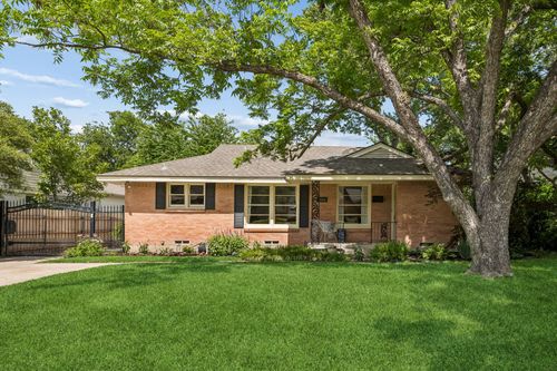 10156 Baronne Cir, Dallas, TX, 75218-1027 | Card Image