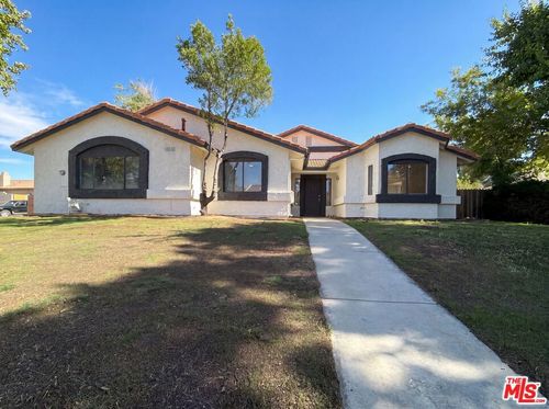 42355 Willeta Ave, Lancaster, CA, 93536 | Card Image
