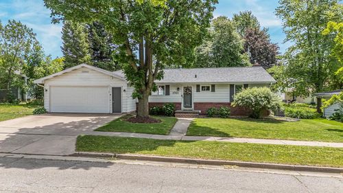 1511 W Lindbergh Street, APPLETON, WI, 54914 | Card Image