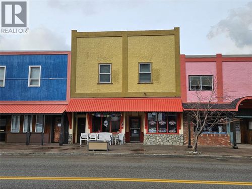 618 7th Ave, Keremeos, BC, V0X1N3 | Card Image