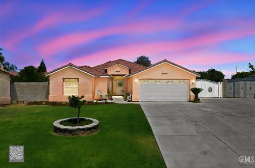 8203 Premier Ave, Bakersfield, CA, 93313-5778 | Card Image