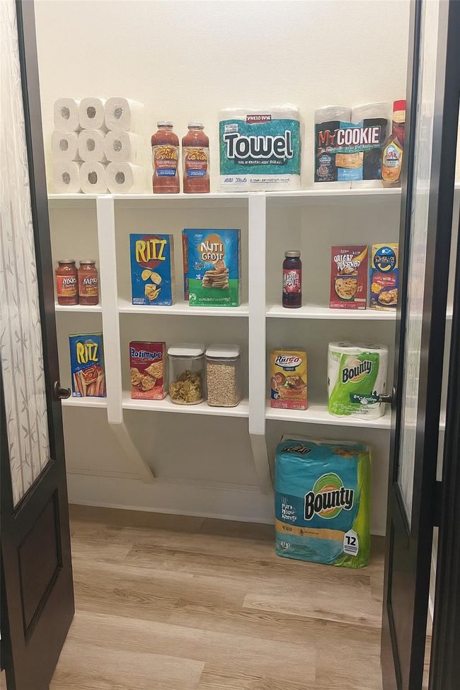 Oversize walk-in pantry with double doors | Image 20
