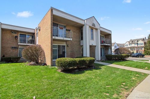 c-1611 Cass Lake Rd Road, Keego Harbor, MI, 48320 | Card Image