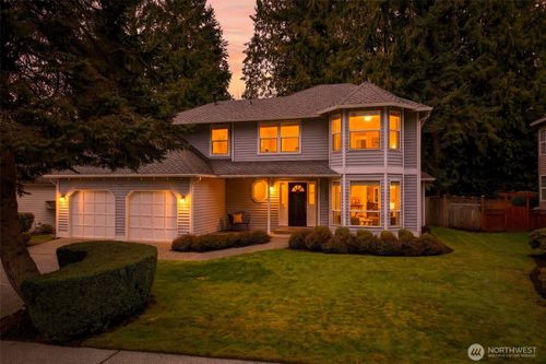 13713 176th Ave Ne, Redmond, WA, 98052-2186 | Card Image