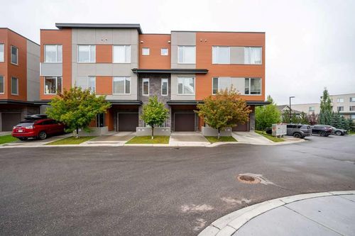 84 Shawnee Common Sw, Calgary, AB, T2Y0P9 | Card Image