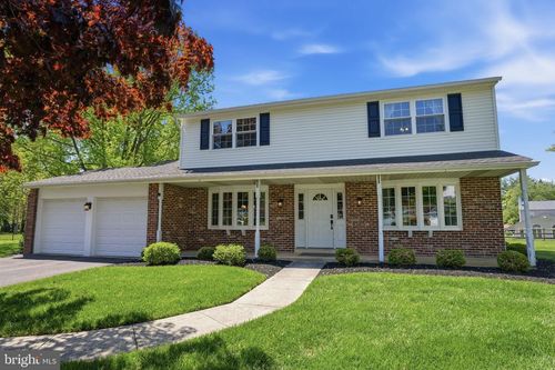 39 Erich Dr, CHURCHVILLE, PA, 18966-1206 | Card Image