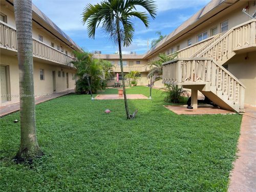 135015-1350 Ne 119th St, Miami, FL, 33161-6567 | Card Image