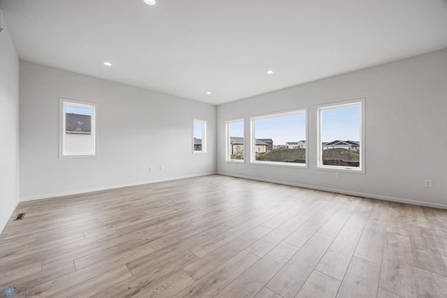 Photos of Previous Model | Image 17