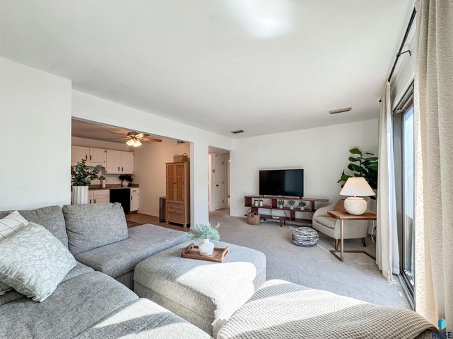 APT-304 - 3608 S Gateway Blvd, Condo with 2 bedrooms, 1 bathrooms and null parking in Sioux Falls SD | Image 12