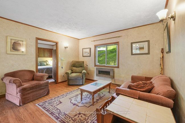 15 Labrash Lake Rd, House other with 2 bedrooms, 1 bathrooms and 4 parking in Dunchurch ON | Image 22