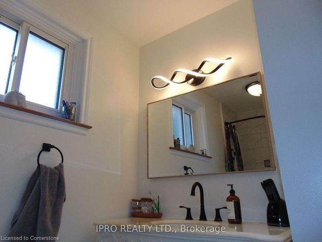 64 Hahn Ave, House other with 3 bedrooms, 2 bathrooms and 3 parking in Cambridge ON | Image 19