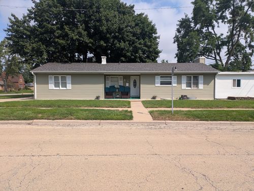 1818 W Monroe Street, Waukegan, IL, 60085 | Card Image