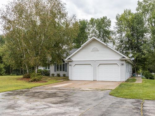 4826 Steelhead Run, Oconto, WI, 54153 | Card Image