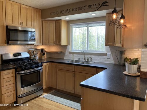 22909 Green Garden Dr, Chugiak, AK, 99567-5437 | Card Image