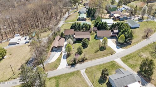 338 Lindsey Mill Cir, Rocky Top, TN, 37769-5414 | Card Image