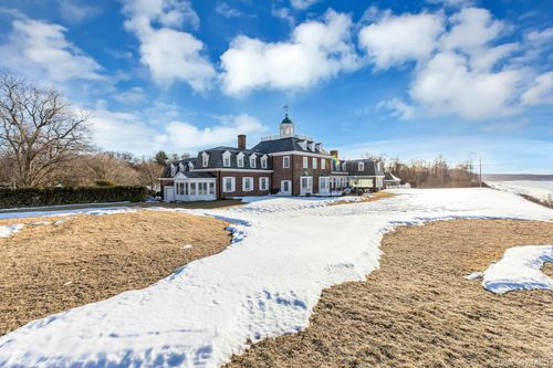 2 Wallis Ln, Saint James, NY, 11780-4114 | Card Image