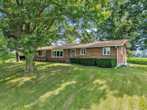 7627 New Liberty Rd, Walcott, IA, 52773-9770 | Card Image