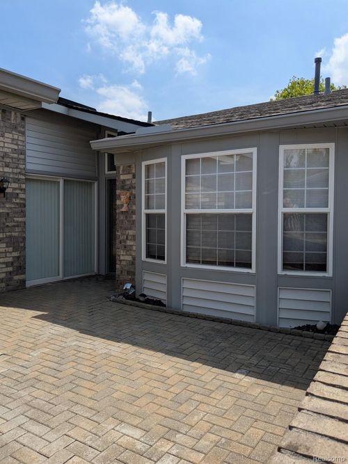 159-48659 Sundance Court, Shelby Charter Township, MI, 48315 | Card Image