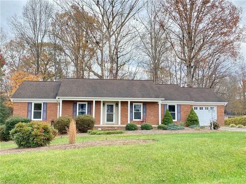 180 Raven Circle, Wilkesboro, NC, 28697 | Card Image