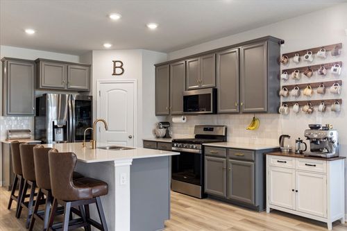 1001 Dog Iron St, Georgetown, TX, 78633-2901 | Card Image