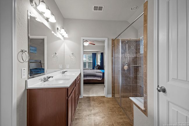 12017 Vignette, House other with 4 bedrooms, 3 bathrooms and null parking in Schertz TX | Image 29