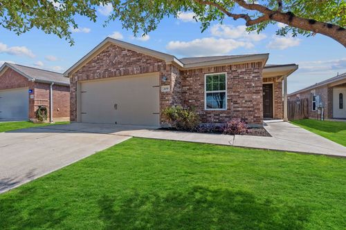 209 Continental Ave, Liberty Hill, TX, 78642-2019 | Card Image