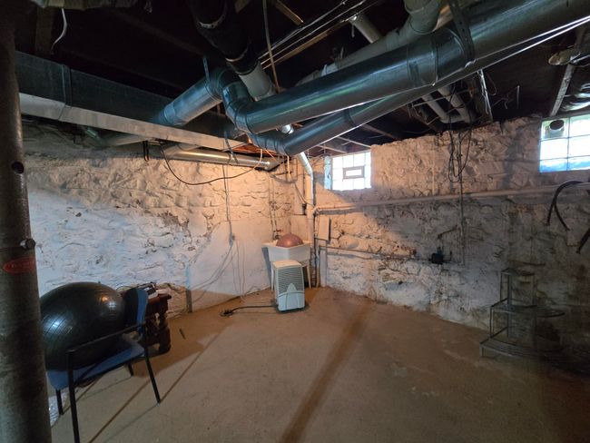 101 N Lewis St, House other with 3 bedrooms, 2 bathrooms and null parking in Saline MI | Image 38