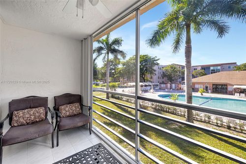 apt-203-2811 Somerset Dr, Lauderdale Lakes, FL, 33311-1933 | Card Image