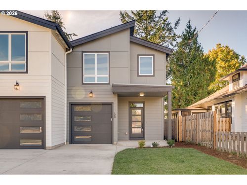 45 Ne 87th Ave, Portland, OR, 97220-5926 | Card Image