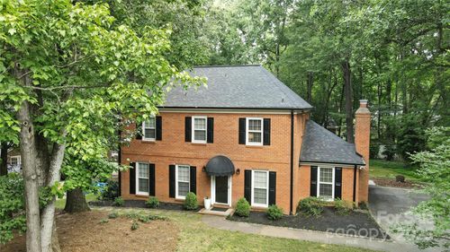 9535 Hinson Dr, Matthews, NC, 28105-5557 | Card Image