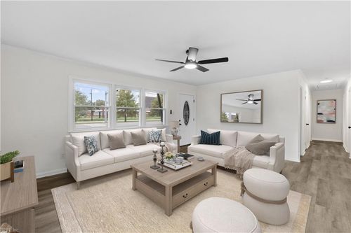 2922 E Little Creek Rd, Norfolk, VA, 23518-3342 | Card Image