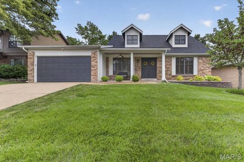 1428 Cedar Bluff Dr, Ballwin, MO, 63021-7588 | Card Image