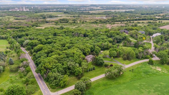 1405 W Farm Rd, House other with 5 bedrooms, 5 bathrooms and null parking in Chaska MN | Image 6