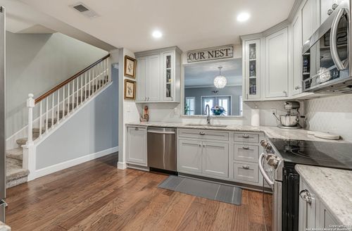8919 Wickfield St, San Antonio, TX, 78217-4141 | Card Image