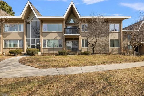 2021 Klingensmith Rd, Bloomfield Hills, MI, 48302-0281 | Card Image