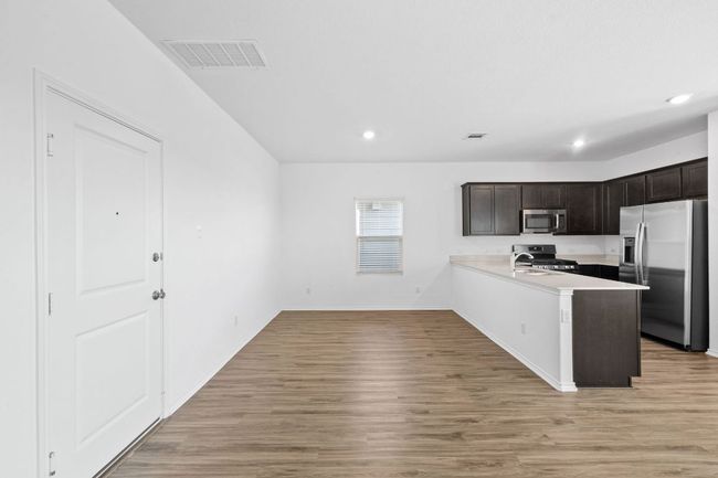 141 Mica Trl, House other with 4 bedrooms, 3 bathrooms and 4 parking in Maxwell TX | Image 14