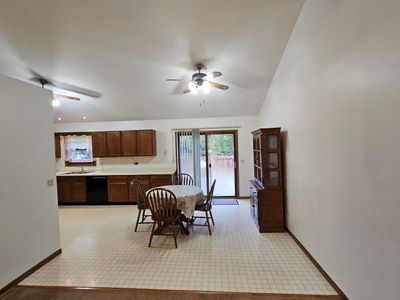 42264 N Lewis Avenue, House other with 3 bedrooms, 2 bathrooms and 6 parking in Zion IL | Image 3