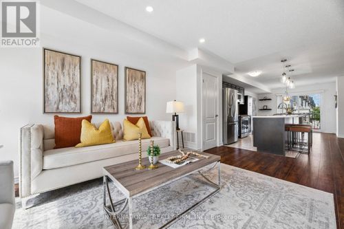 125-2500 Hill Rise Crt, Oshawa, ON, L1L0M6 | Card Image