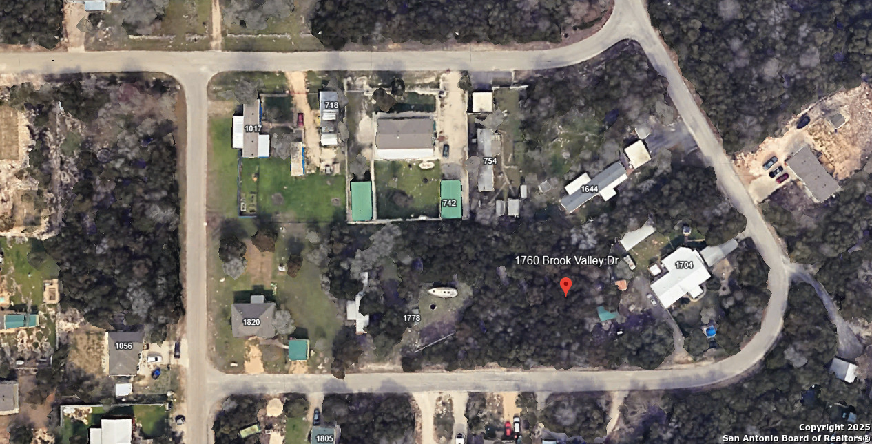 Land in Canyon Lake 3