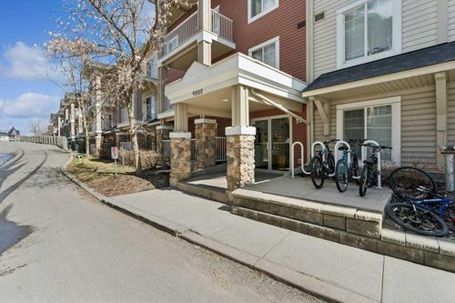 9216-70 Panamount Dr Nw, Calgary, AB, T3K6G8 | Card Image