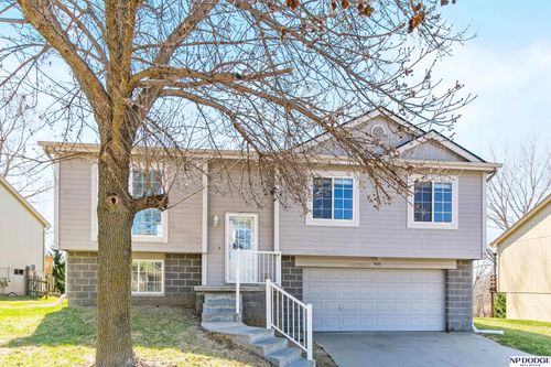 7841 Bondesson St, Omaha, NE, 68122-4092 | Card Image