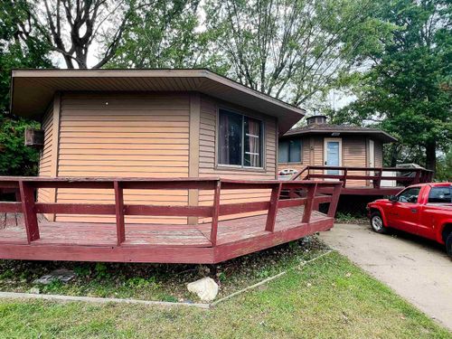 183 Abel Dr, Guttenberg, IA, 52052-9418 | Card Image