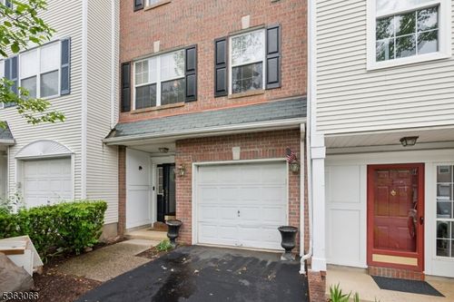 5 Prescott Ct, Basking Ridge, NJ, 07920-2951 | Card Image