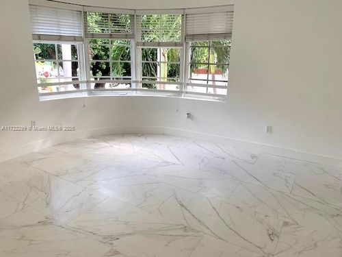 apt-23-1000 Meridian Ave, Miami Beach, FL, 33139-8343 | Card Image