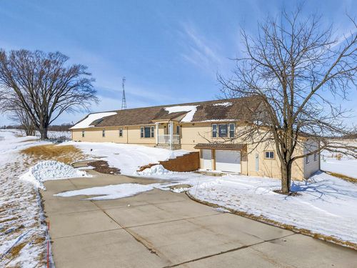 N9601 Wiley Road Road, Ixonia, WI, 53094 | Card Image