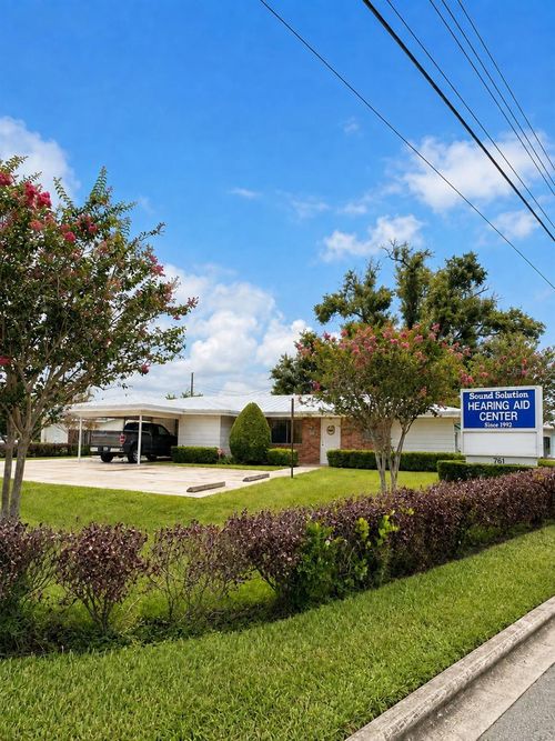 761 E Prima Vista Blvd, Port St Lucie, FL, 34952-2273 | Card Image
